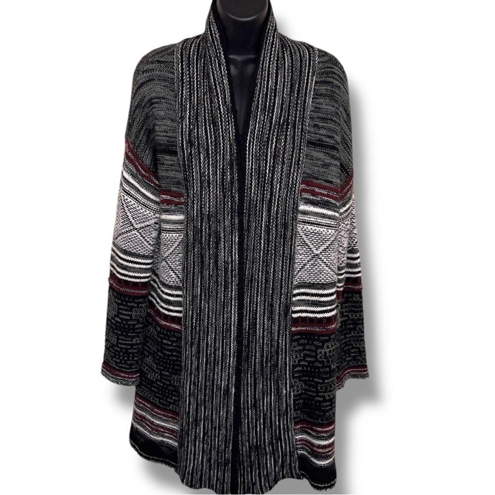 Small Vanity Shrug Sweater Black Grey Burgundy Red Geometric Tribal Chunky